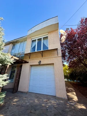 Stylish townhouse for sale, 120 sq m, 4.5 acres with own garden