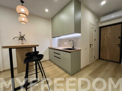Sale of a studio in Podil near Kontrakt Square metro station, Smart Concept Residence