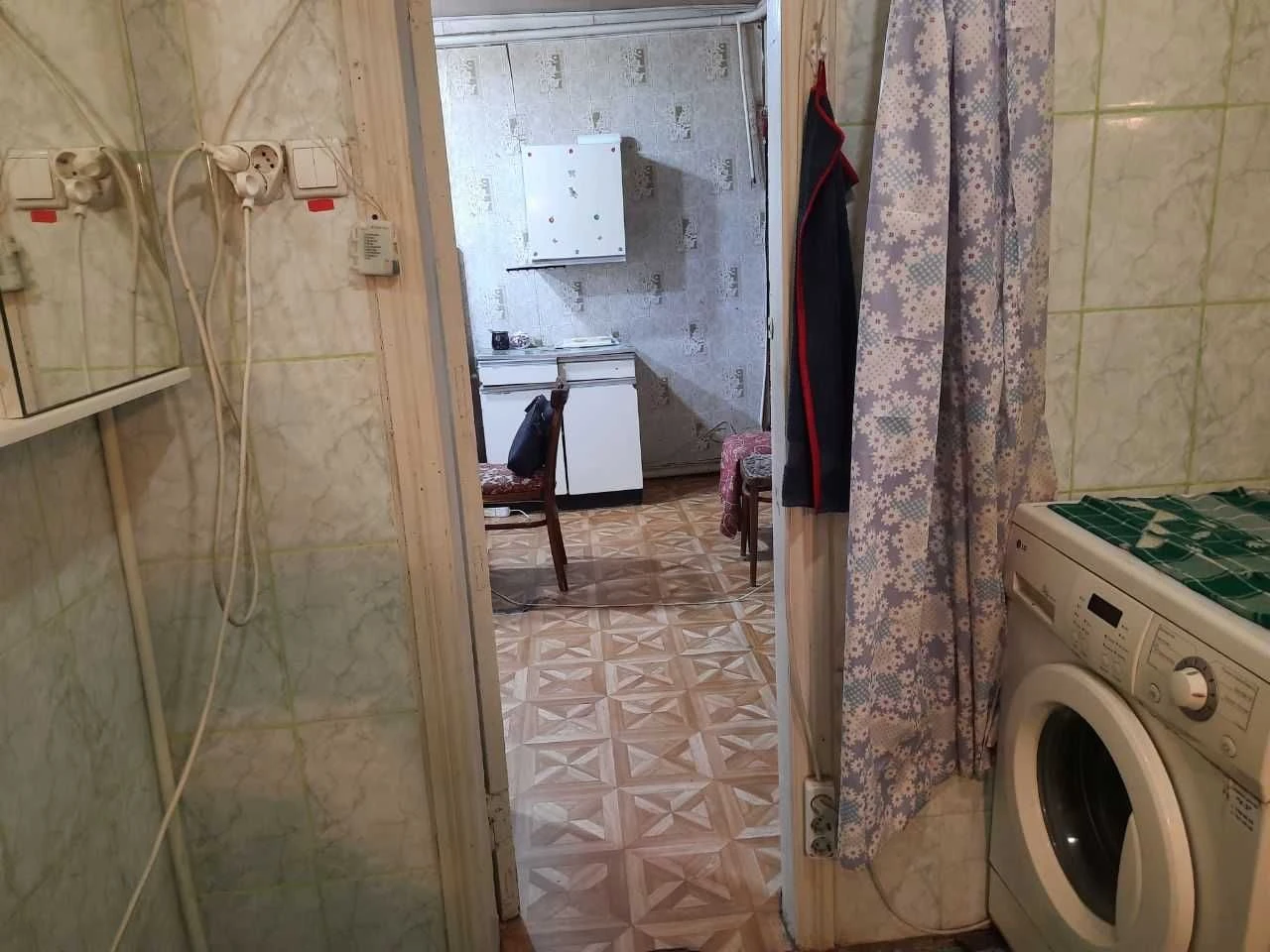 For Sale: 1/2 House, 115 sq m, 81/100, 4 acres, 5 rooms, Franskaya Street
