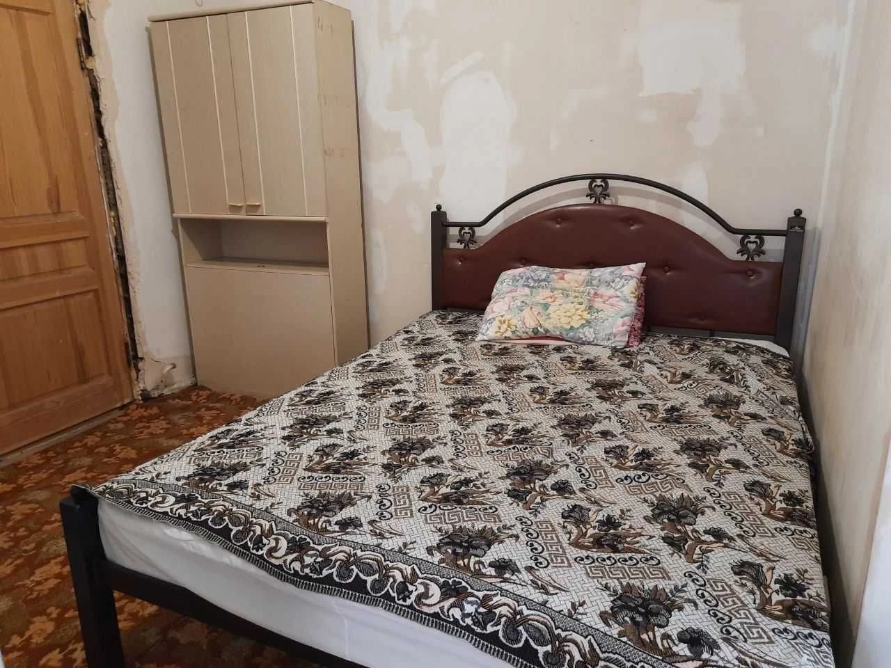 For Sale: 1/2 House, 115 sq m, 81/100, 4 acres, 5 rooms, Franskaya Street