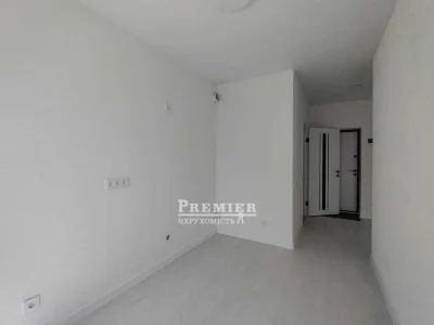 Продам однокомнатную квартиру с ремонтом!!