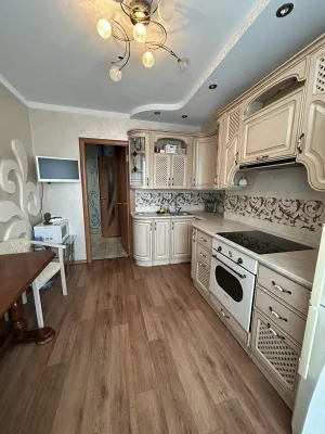 For Sale 2-room apartment on Kommunare