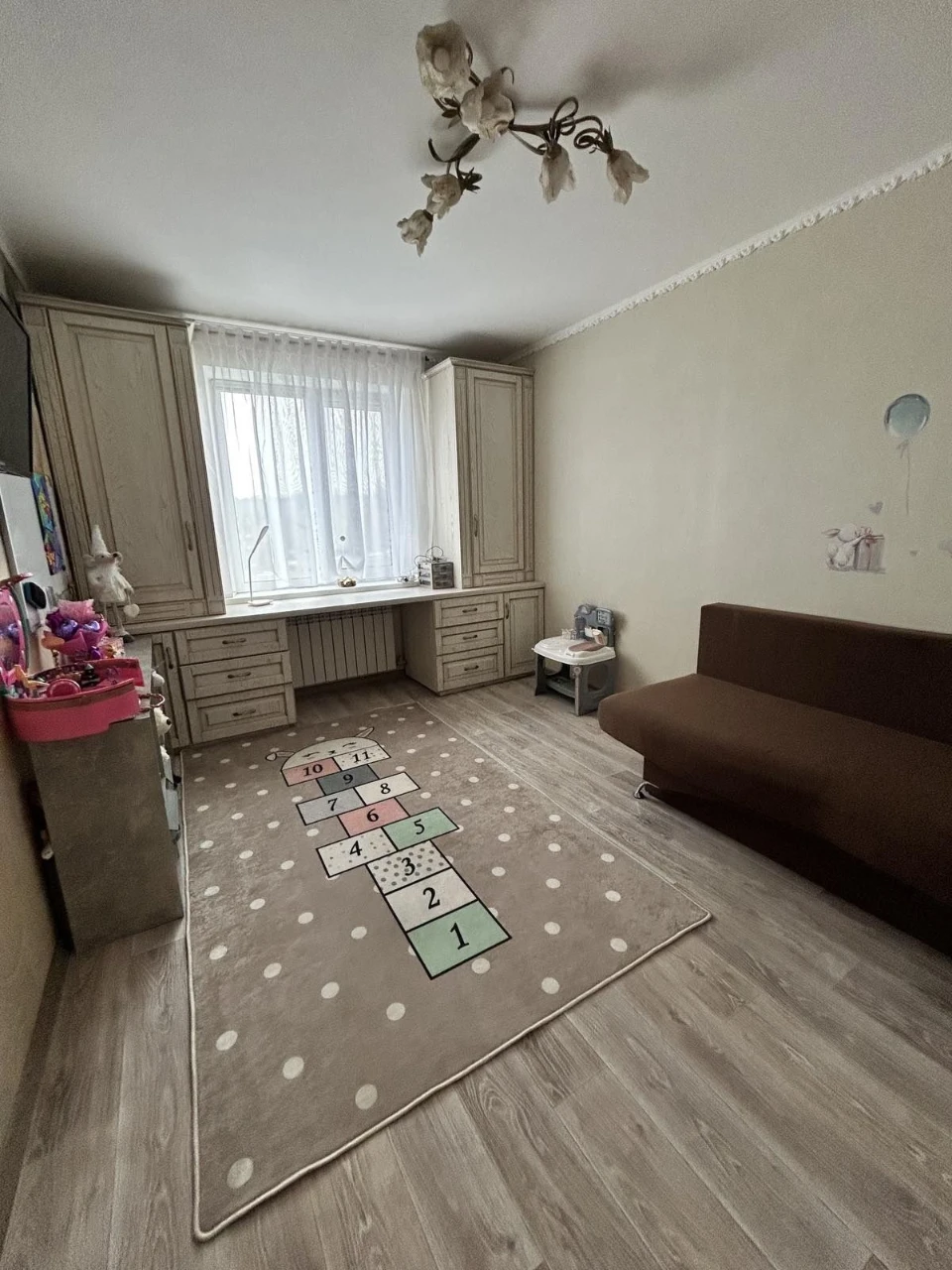 For Sale 2-room apartment on Kommunare