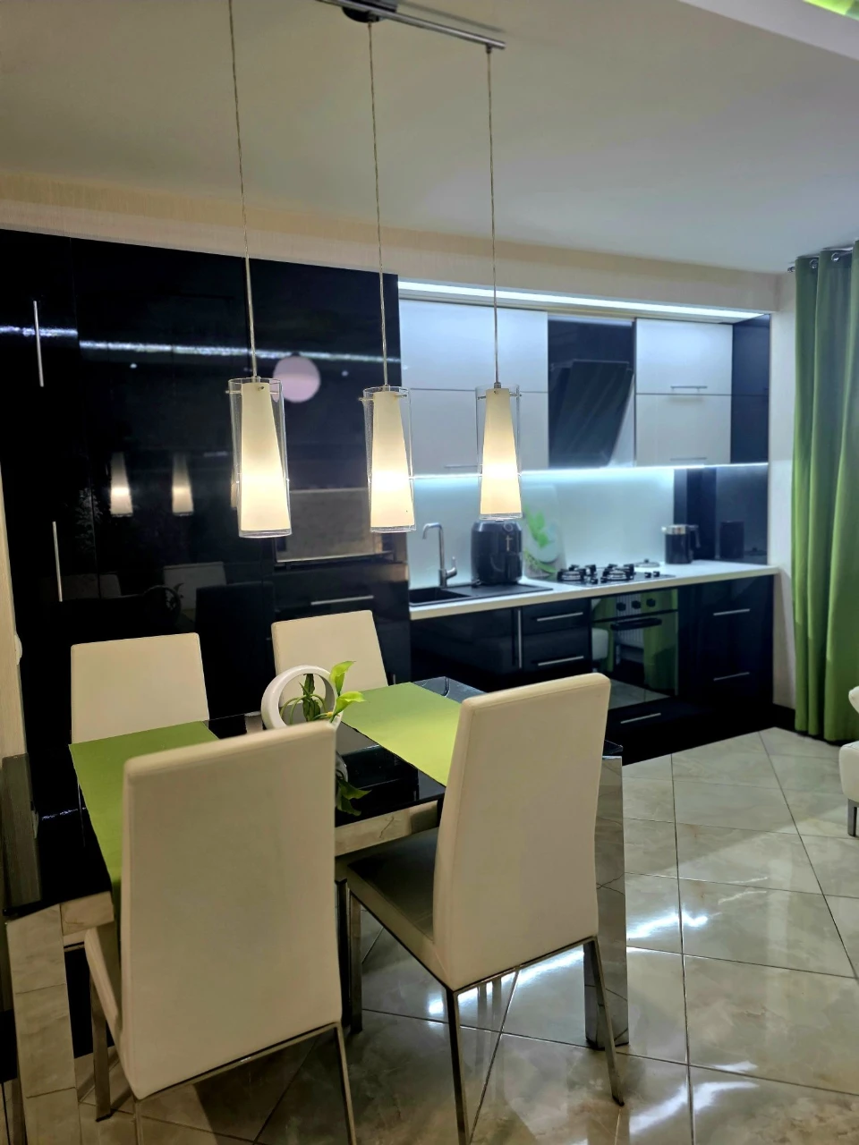 For Sale! Stylish 2-room apartment, kitchen-studio and 2 bedrooms, Шевchenko Street