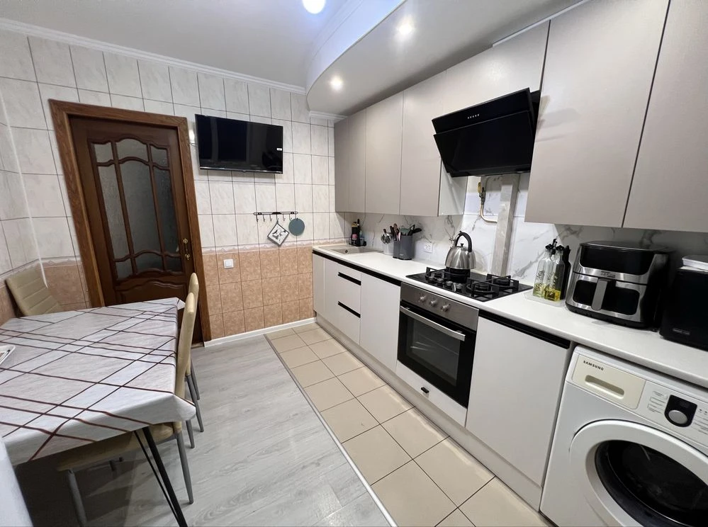 3-room apartment. No commission! From the owner.