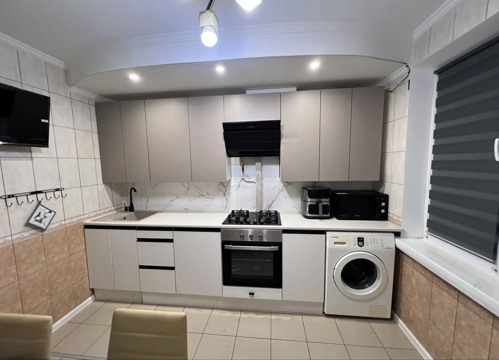 3-room apartment. No commission! From the owner.