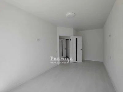 Продам однокомнатную квартиру с ремонтом!!