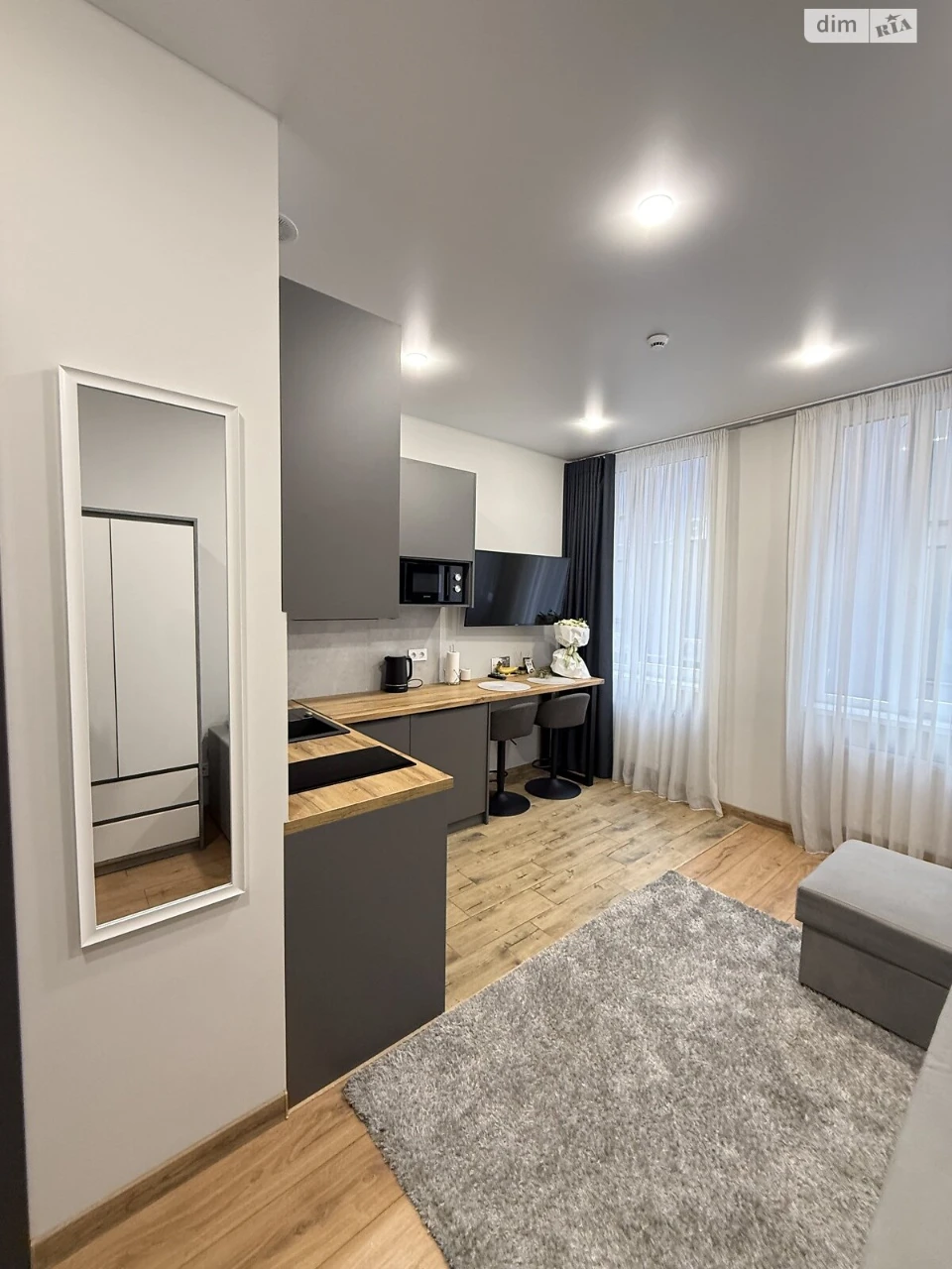 Long-Term Rental Apartment near the Train Station