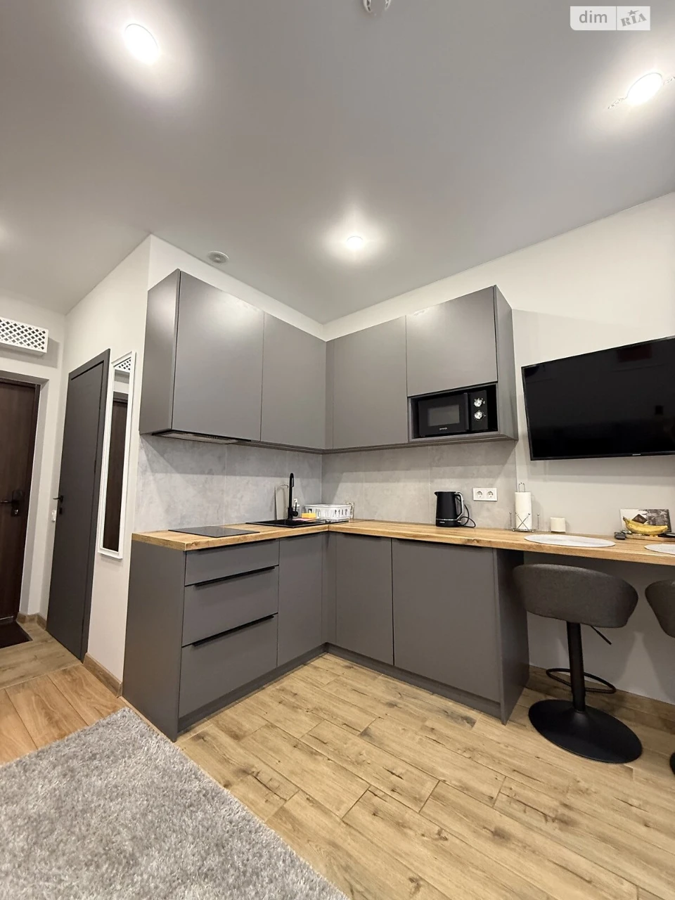 Long-Term Rental Apartment near the Train Station