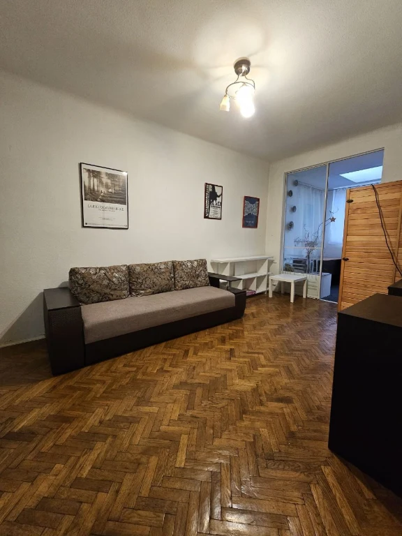 Apartment for Rent: Евгений Konovalts Street 27A in Kyiv /
