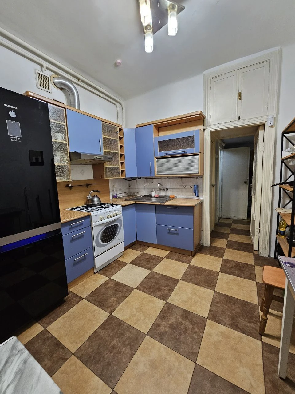 Apartment for Rent: Евгений Konovalts Street 27A in Kyiv /