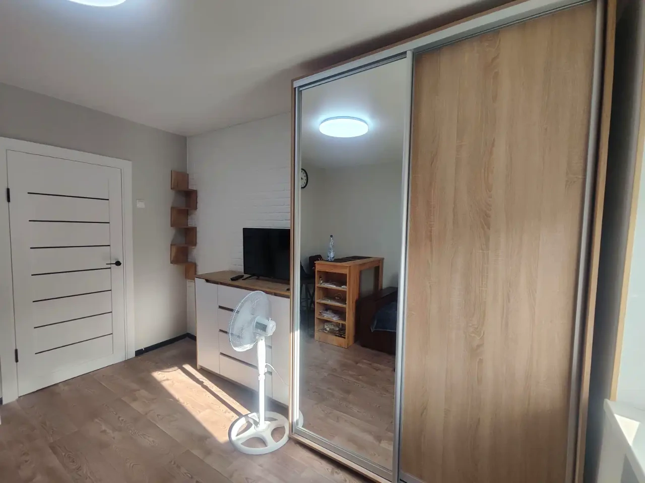 One-bedroom apartment for sale, 23 sq m, 3rd floor.