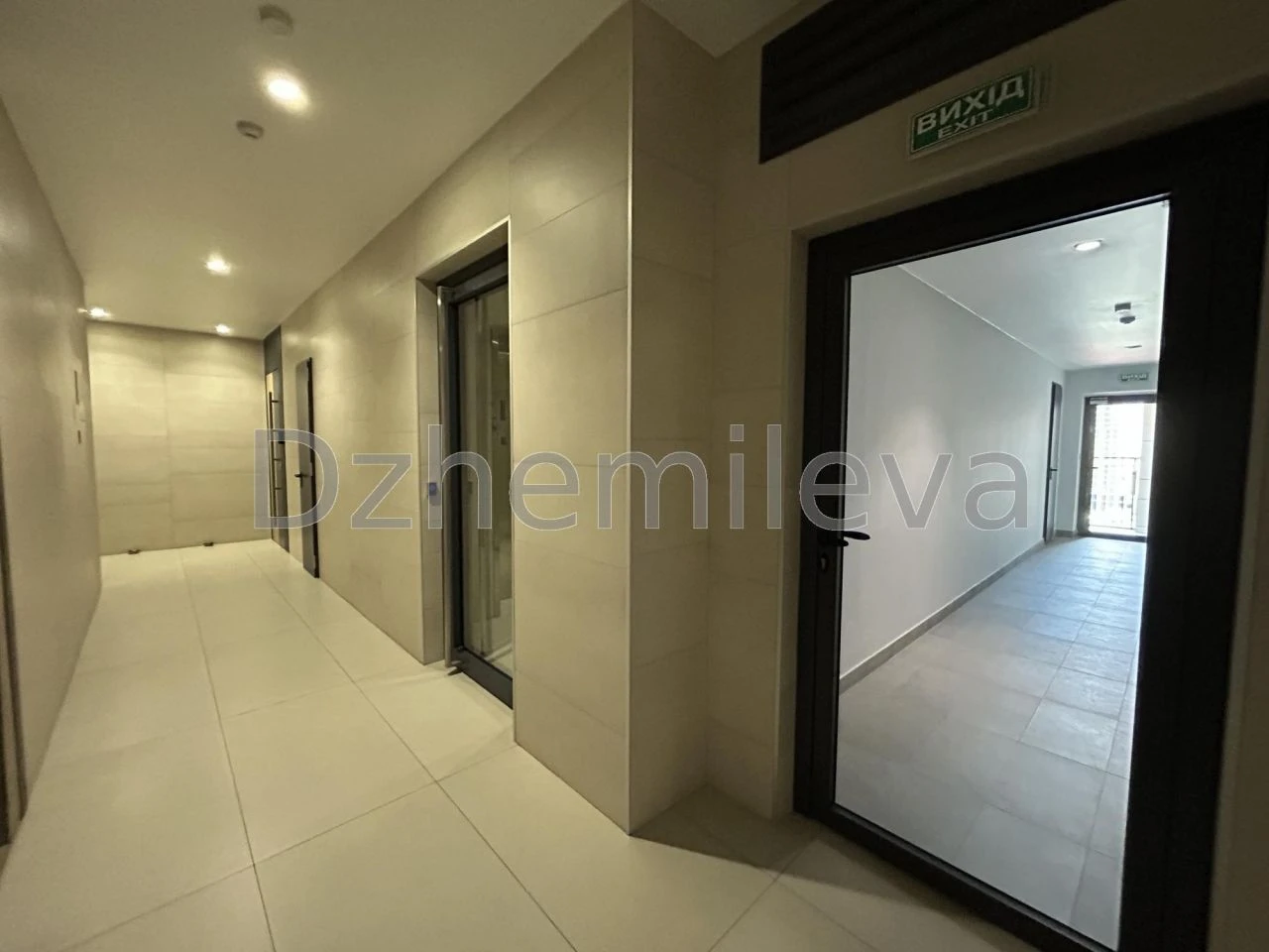 Rent 3-bedroom apartment (138 sq m) in Kyiv, Holosiiv district