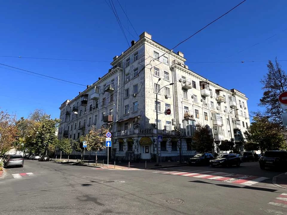Квартира. Київ, вулиця Брацька