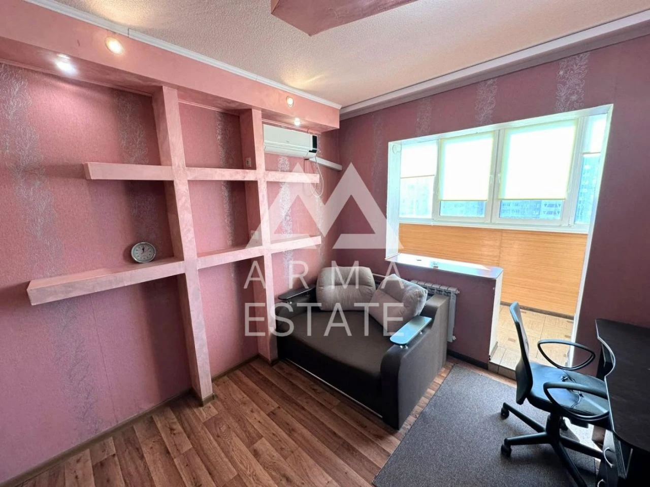 For sale, two-room apartment (55 m²) in Kyiv, Holosiiv district
