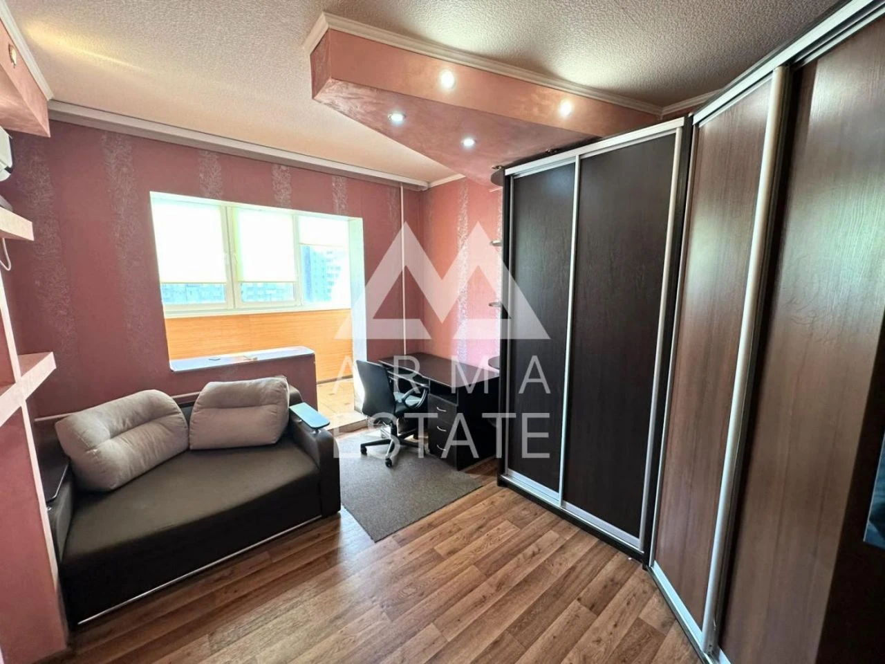 For sale, two-room apartment (55 m²) in Kyiv, Holosiiv district