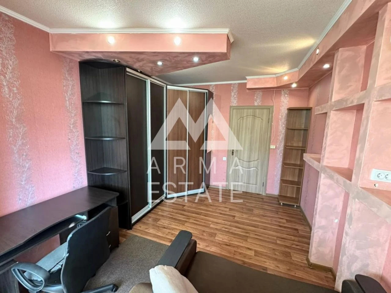 For sale, two-room apartment (55 m²) in Kyiv, Holosiiv district