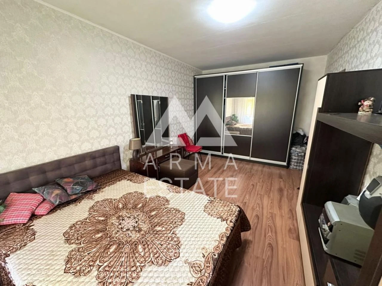 For sale, two-room apartment (55 m²) in Kyiv, Holosiiv district