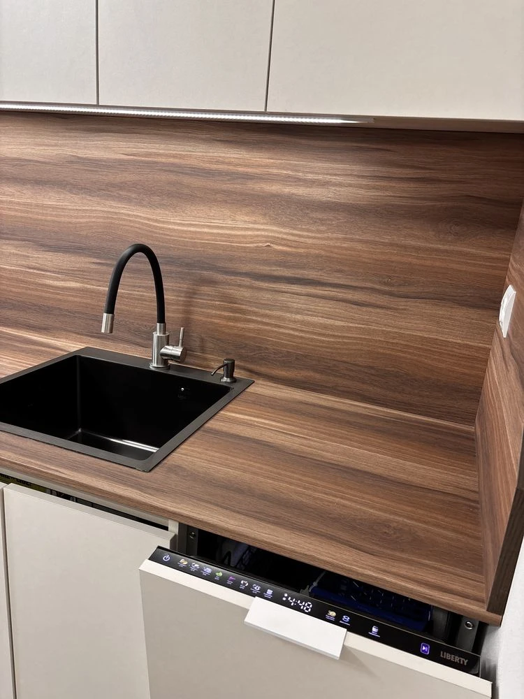 Продаж 1к Квартири з ремонтом, Виставка