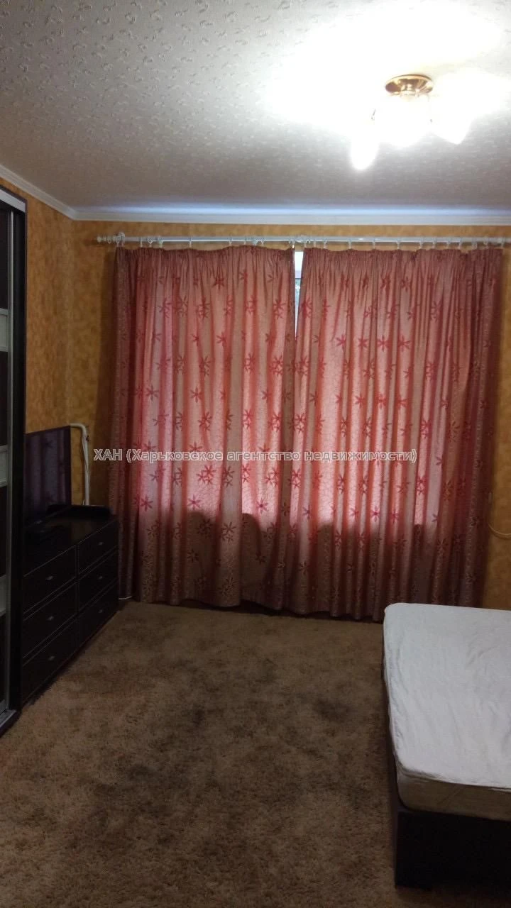 Продам 2ком. кв. в Центре. Ремонт. М. "Научная".37500. Е61