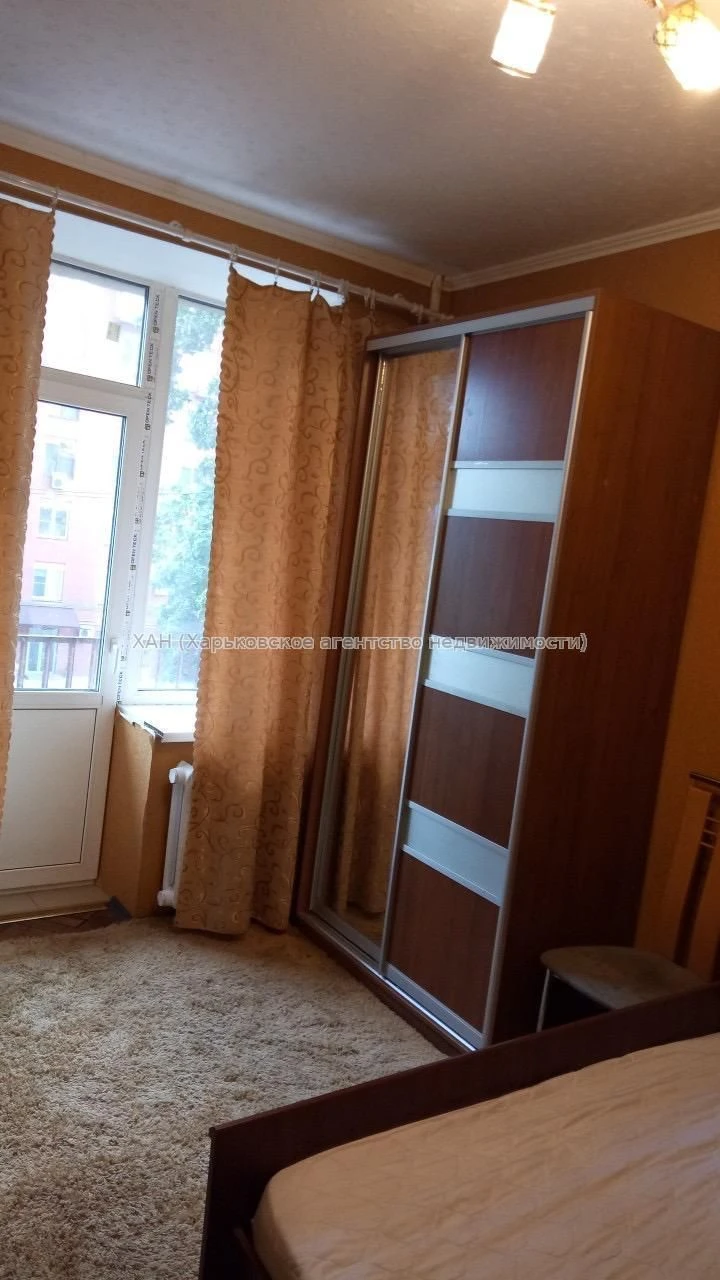Продам 2ком. кв. в Центре. Ремонт. М. "Научная".37500. Е61