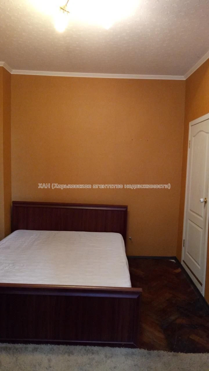 Продам 2ком. кв. в Центре. Ремонт. М. "Научная".37500. Е61