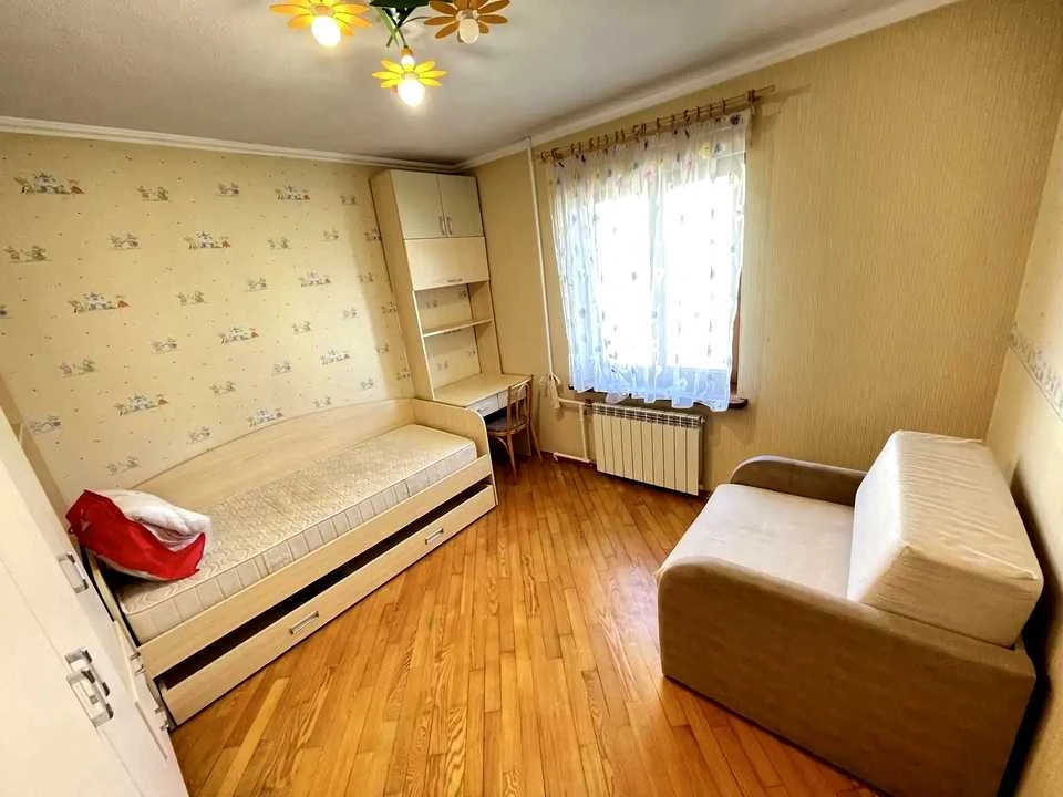 Квартира. Киев, Йорданская ул.