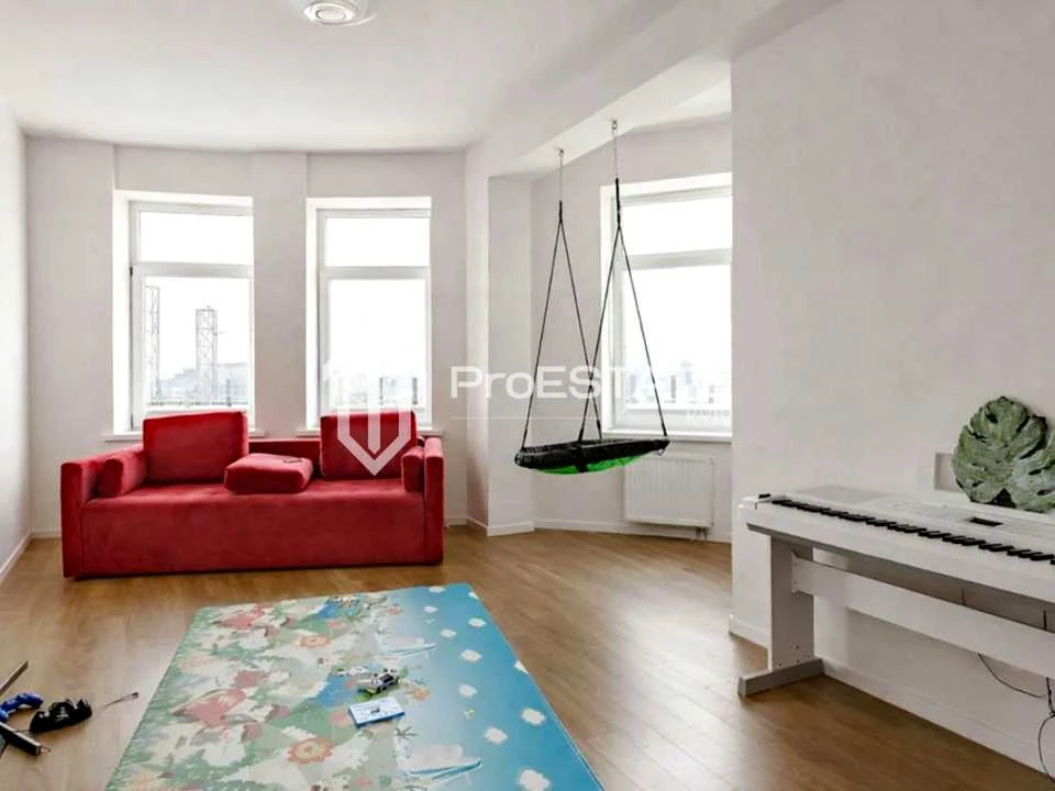 Apartment. Eugene Konovalets st., Kyiv