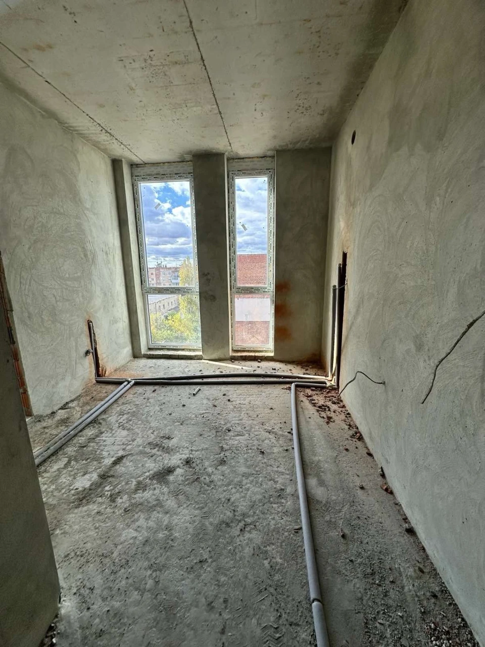 Urgent Sale: 1-Bedroom Apartment in "Zoryany" Residence
