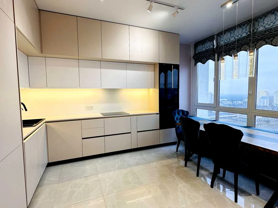 Apartment. Kahovska st. Kyiv