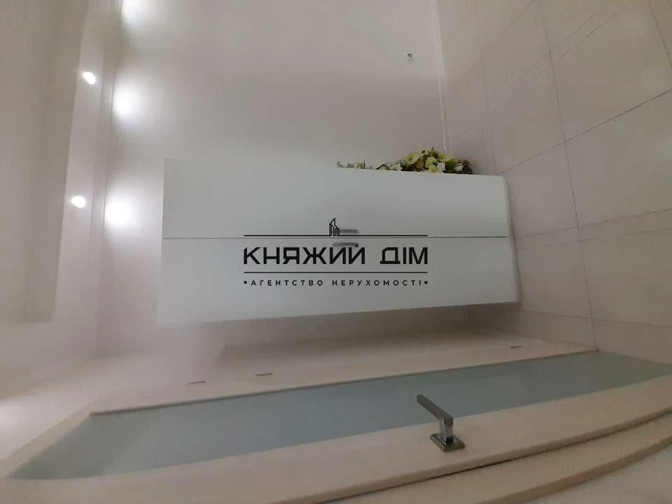 Квартира. Киев, улица Авиаконструктора Игоря Сикорского