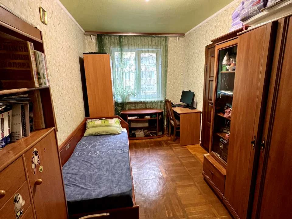 Квартира. Киев, улица Николая Василенко