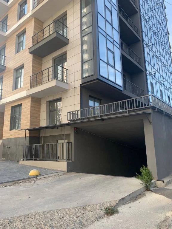 Parking space for sale in a new residential complex at Fontana