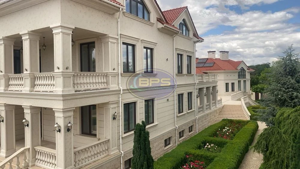 Elite residence by the sea | Sauvignon | 980 m² | 24.5 acres