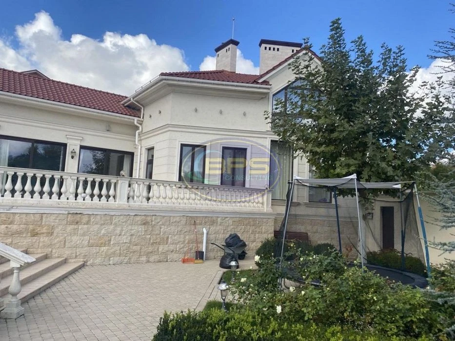 Elite residence by the sea | Sauvignon | 980 m² | 24.5 acres