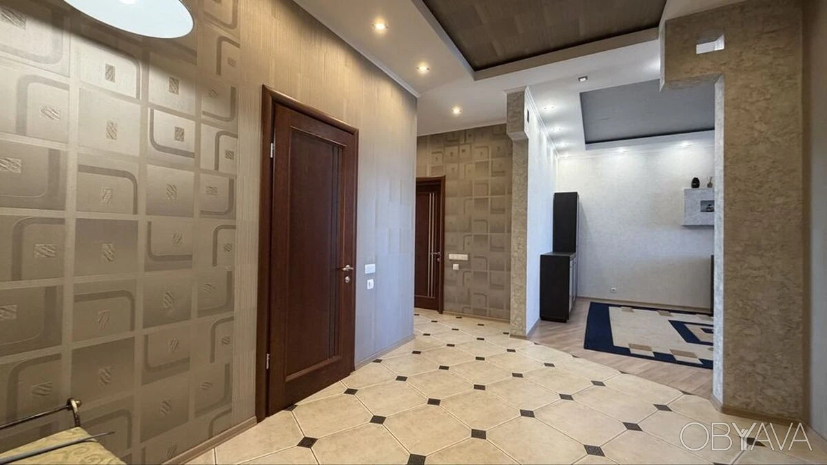 2-комнатная квартира на Вокзальной, в ЖК "Пори Року". Цена: 28 000 грн.