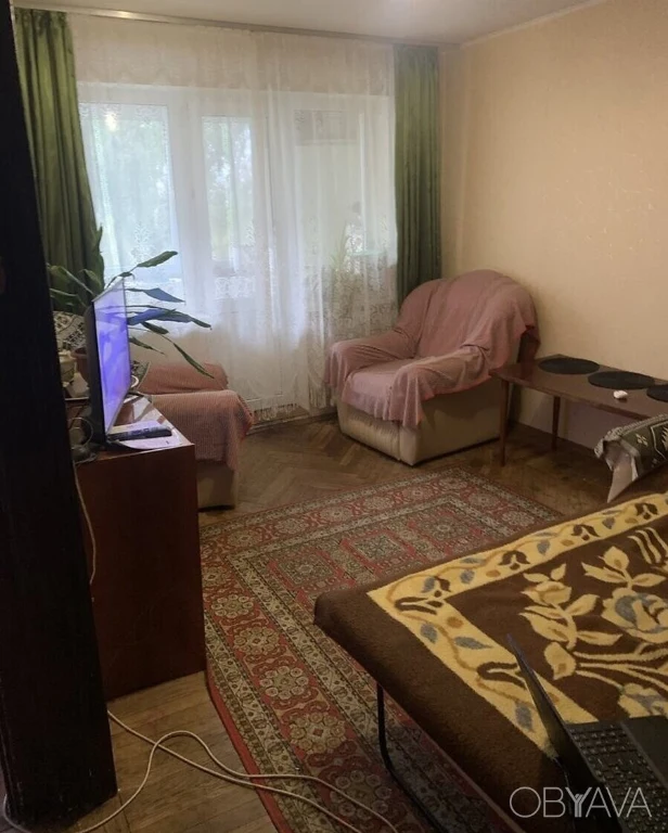 2 rooms. Address: Shylovyaska 10000 UAH.