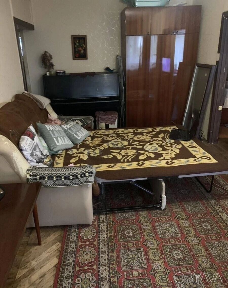 2 rooms. Address: Shylovyaska 10000 UAH.