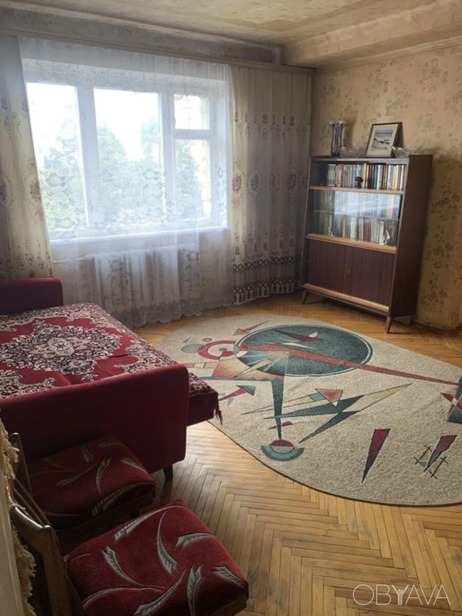 3-кімнатна квартира. Метро Житомирская. Стоимость 10 000 грн.