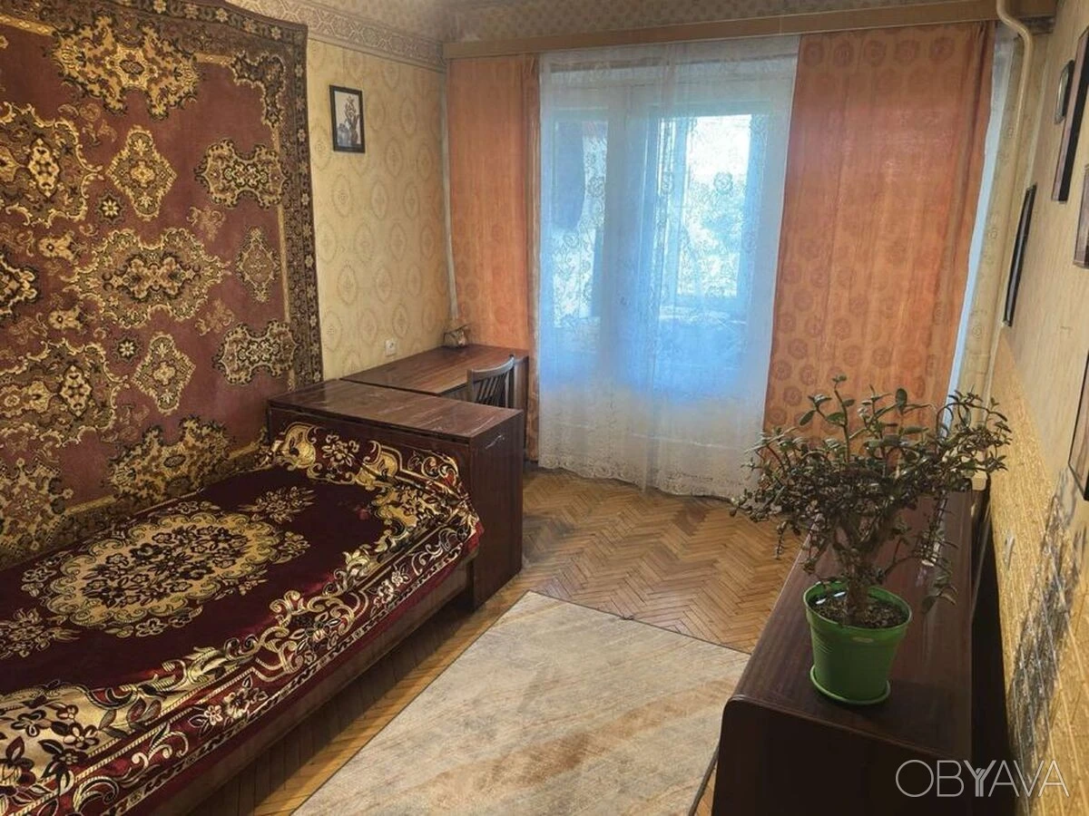 3-кімнатна квартира. Метро Житомирская. Стоимость 10 000 грн.