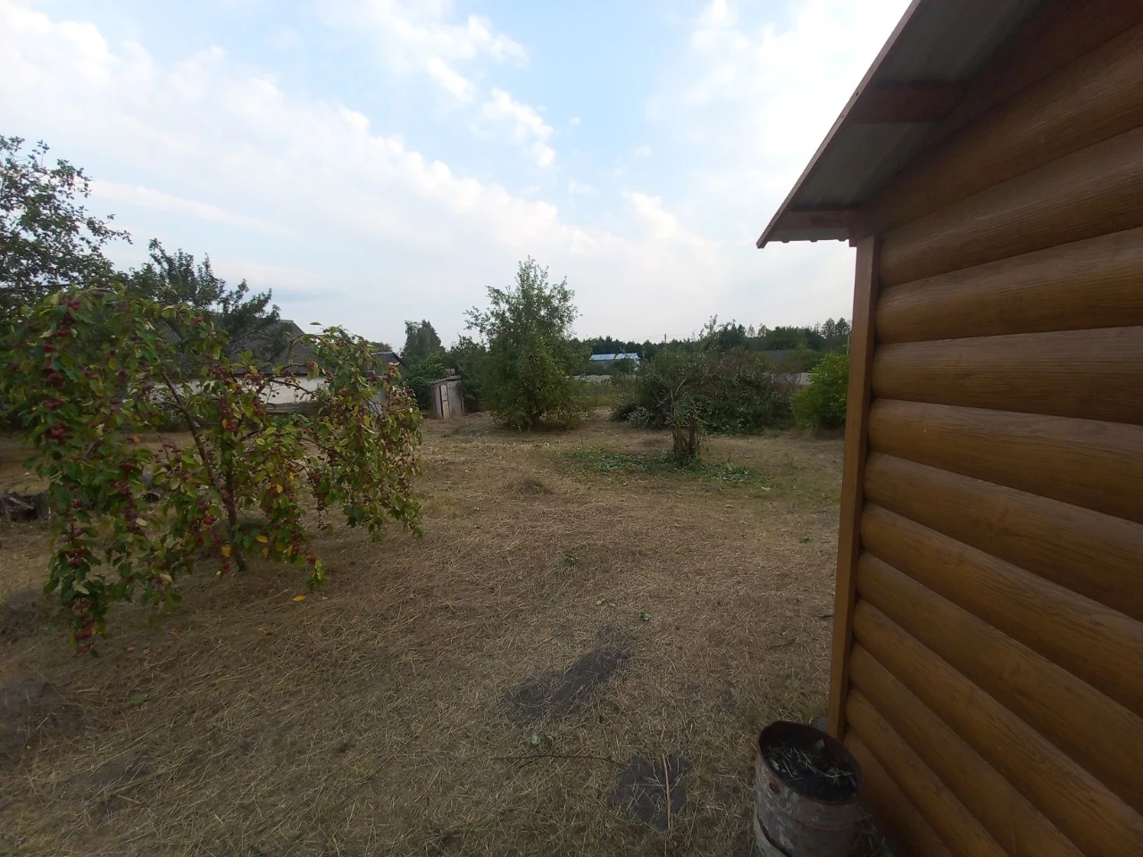 Продаю дачу в селе Комарівка