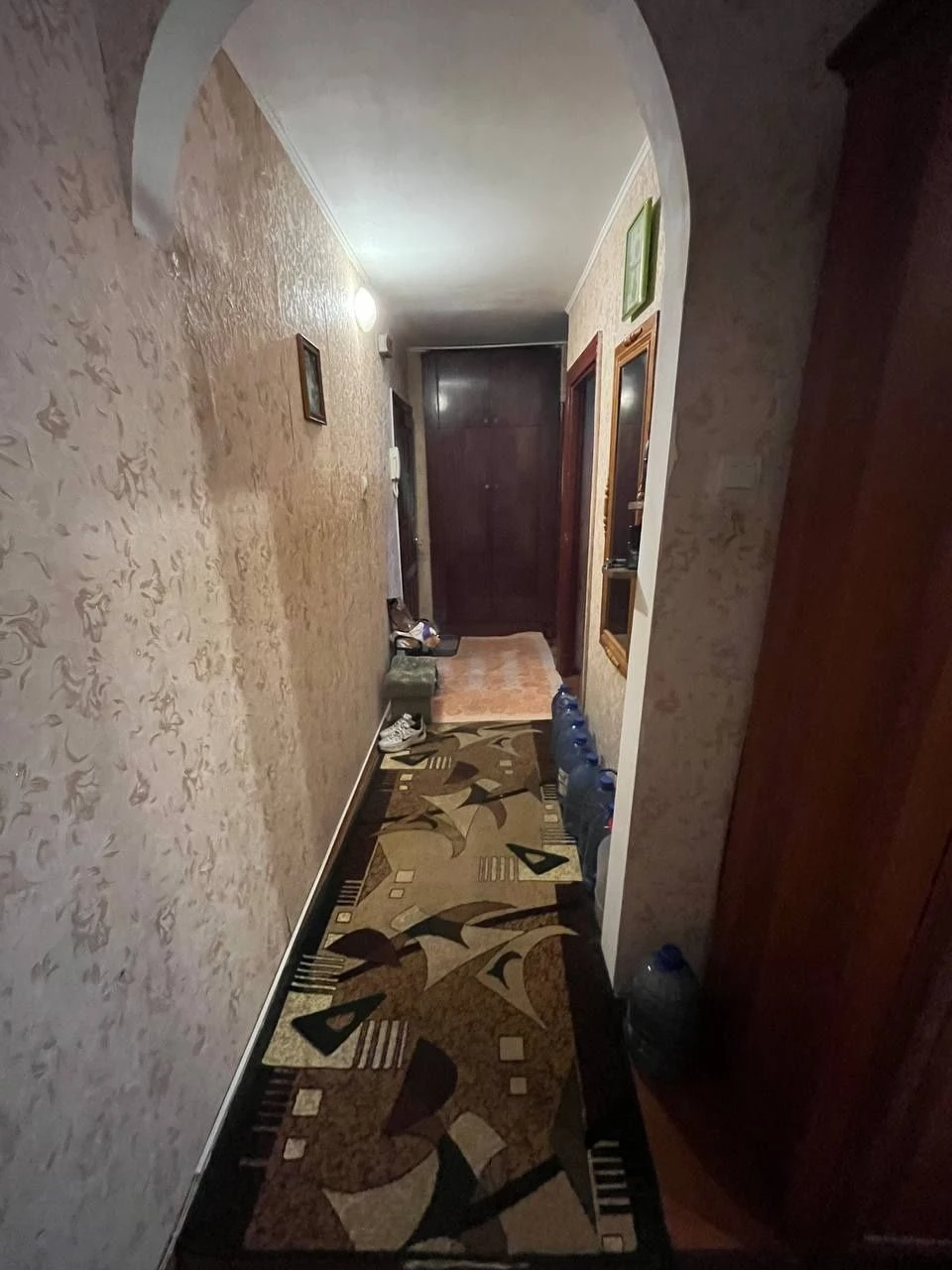 Selling 3-room apartment in the city center