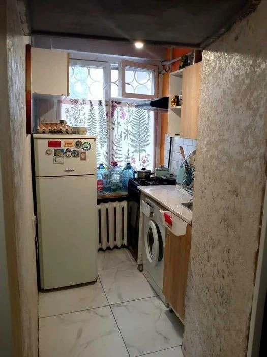 Bereznyaki Tychyny 5/1 apartment for sale