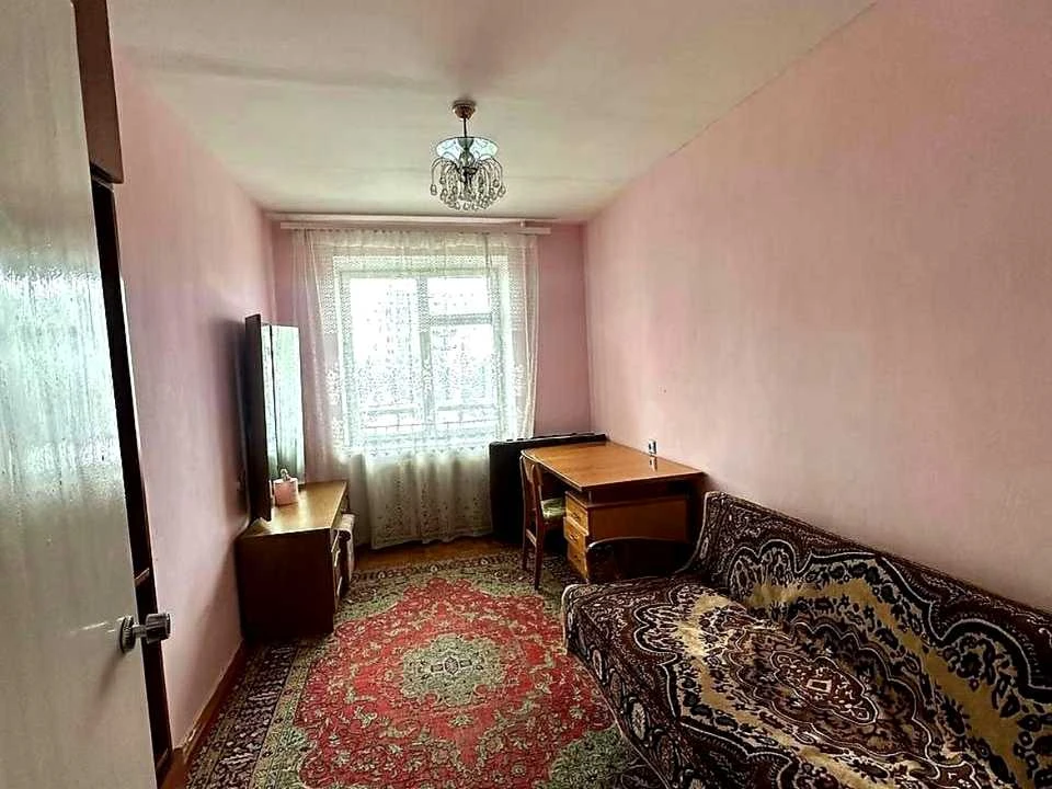 Apartment. Zhitomir, Pereomotyi st.