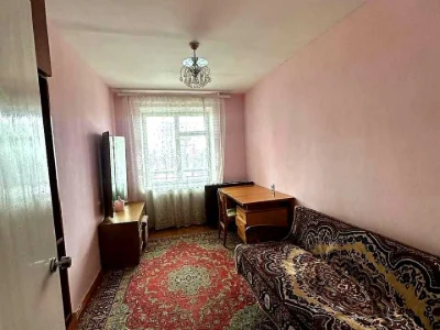Apartment. Zhitomir, Pereomotyi st.