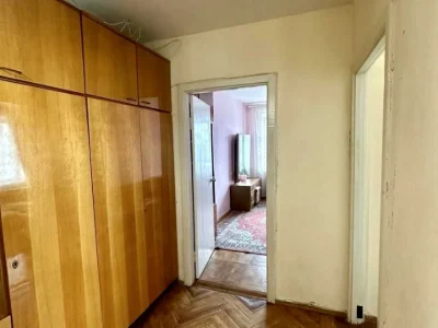 Apartment. Zhitomir, Pereomotyi st.