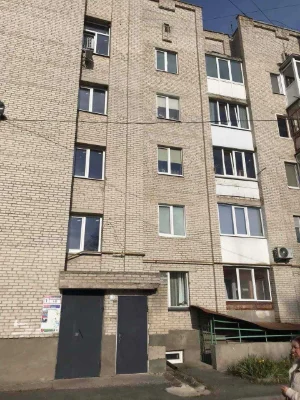 3 bedroom apartment in Lutsk on вул. Наливайка