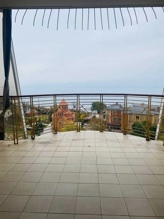Продам 1-к квартиру в Аркадийском дворце, терраса, вид моря