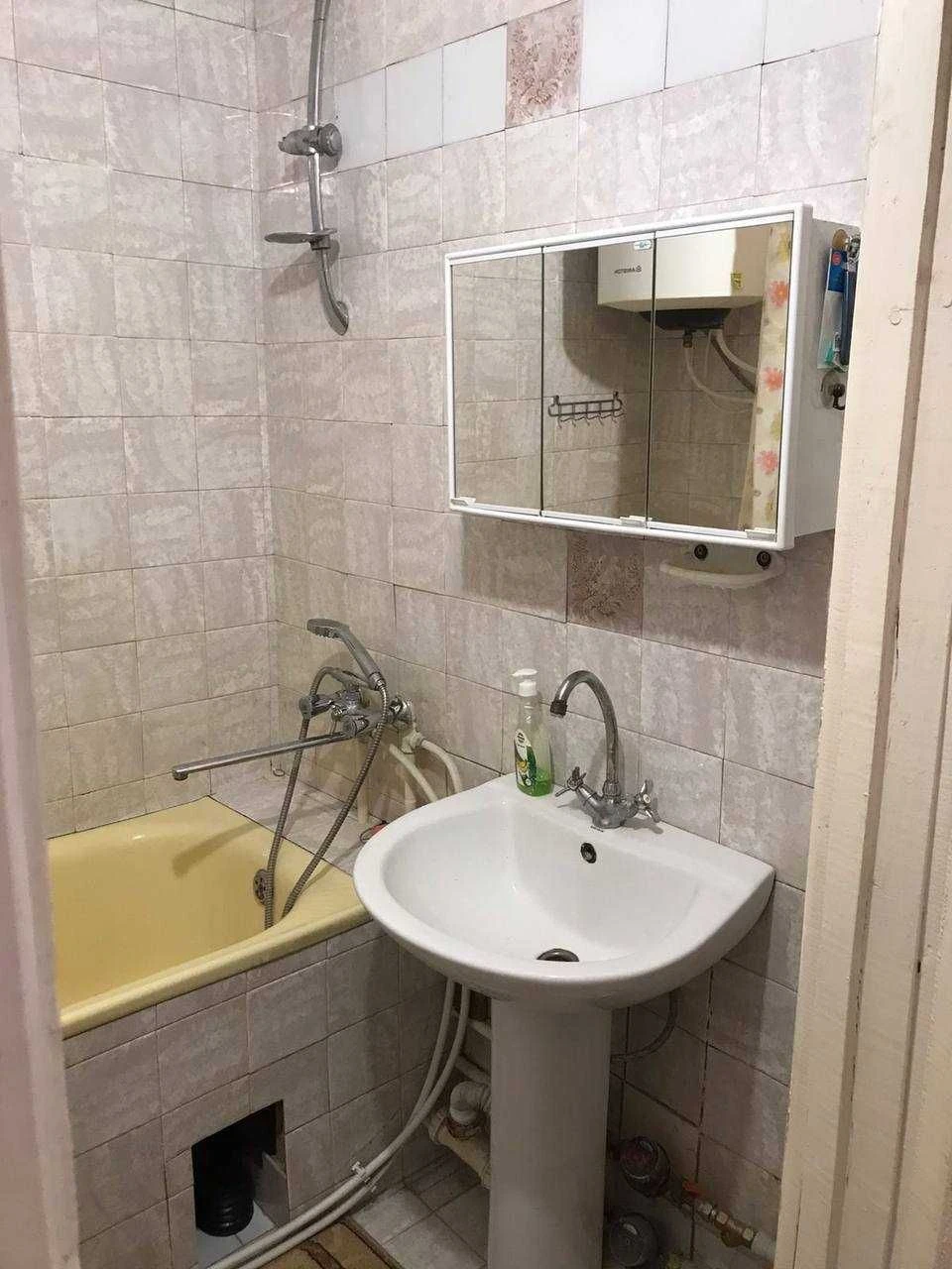 3 bedroom apartment in Lutsk on вул. Наливайка