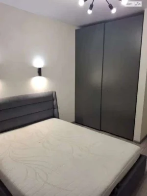 Long-Term Rental Apartment, Podilskiy